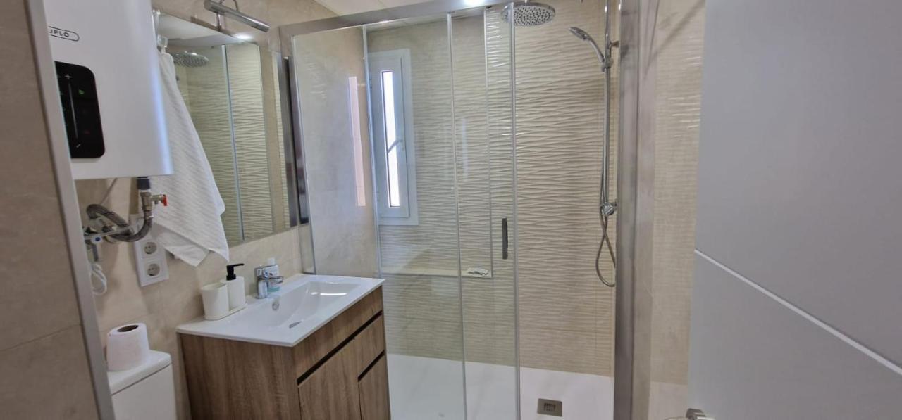 Acogedor,Apartamento.Piscina, Vistas, Terraza ベナルマデナ エクステリア 写真